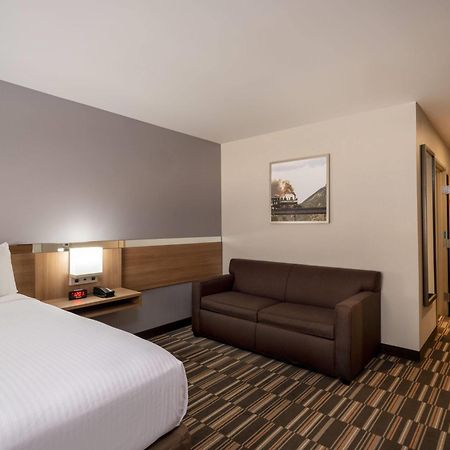 Microtel Inn & Suites By Wyndham Georgetown Lake Zewnętrze zdjęcie