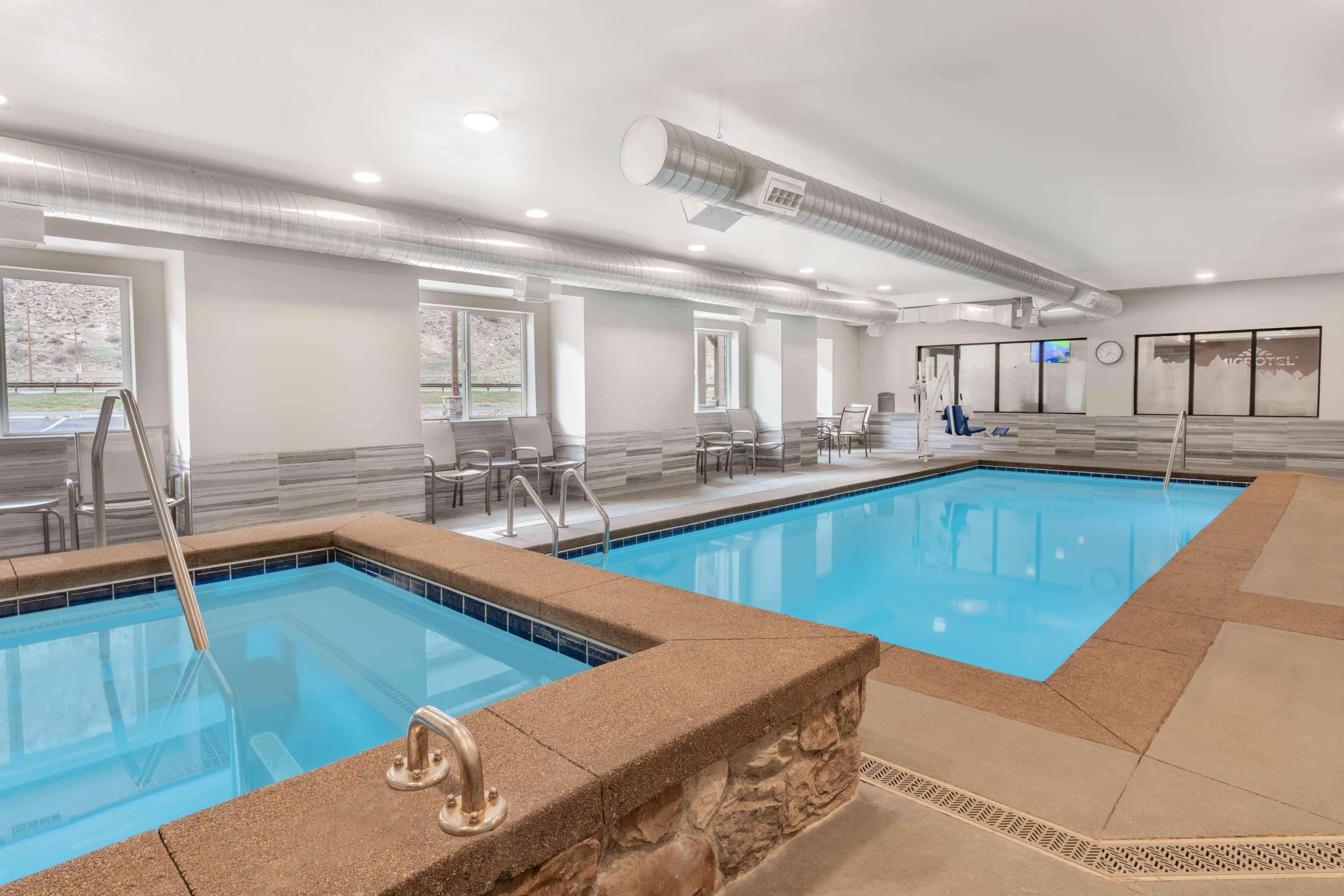 Microtel Inn & Suites By Wyndham Georgetown Lake Zewnętrze zdjęcie